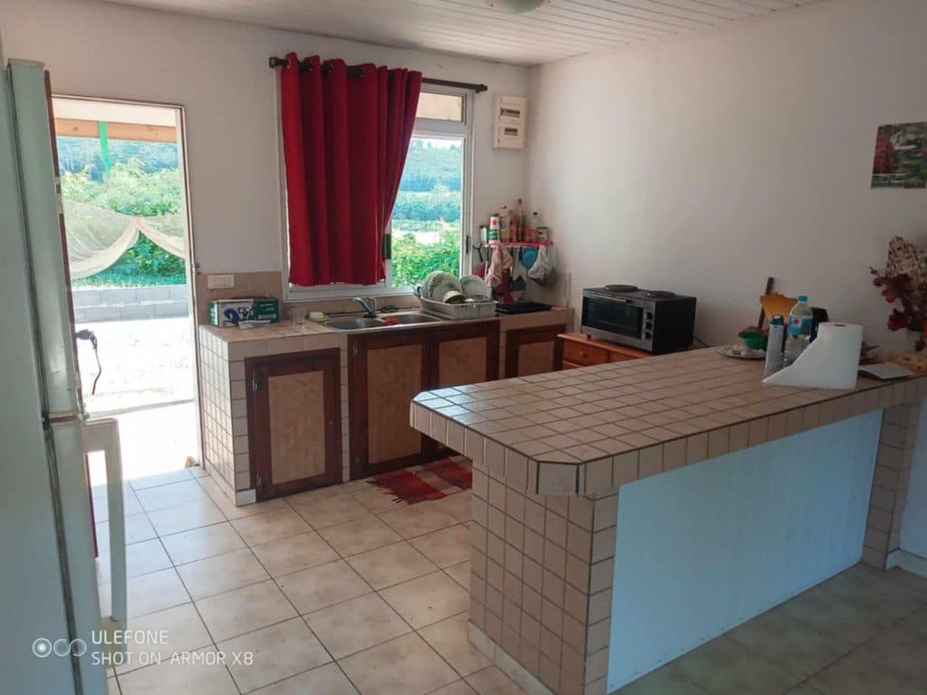 ILES AUSTRALES – TUBUAI : Maison T4 en dur de 120 M2, 24.7 M – photo 3