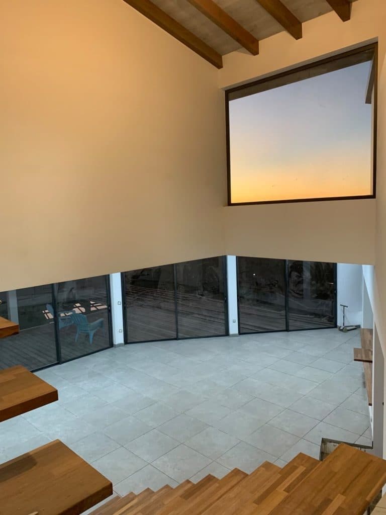 Faa'a – Propriété récente de 330 m² offrant une vue panoramique exceptionnelle sur la rade de… – photo 5