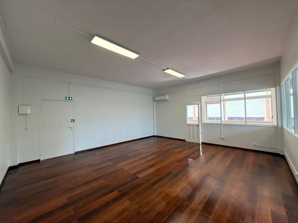 À louer – Local professionnel / bureaux – Papeete – photo 2