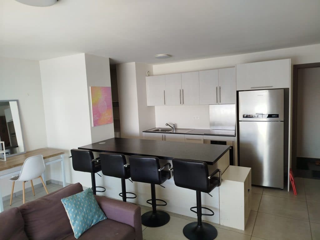 PAPEETE – Beau F4 meublé de 74 m² avec terrasse – photo 4